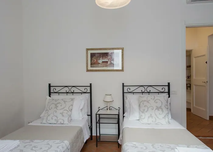 Datini Διαμέρισμα Πράτο